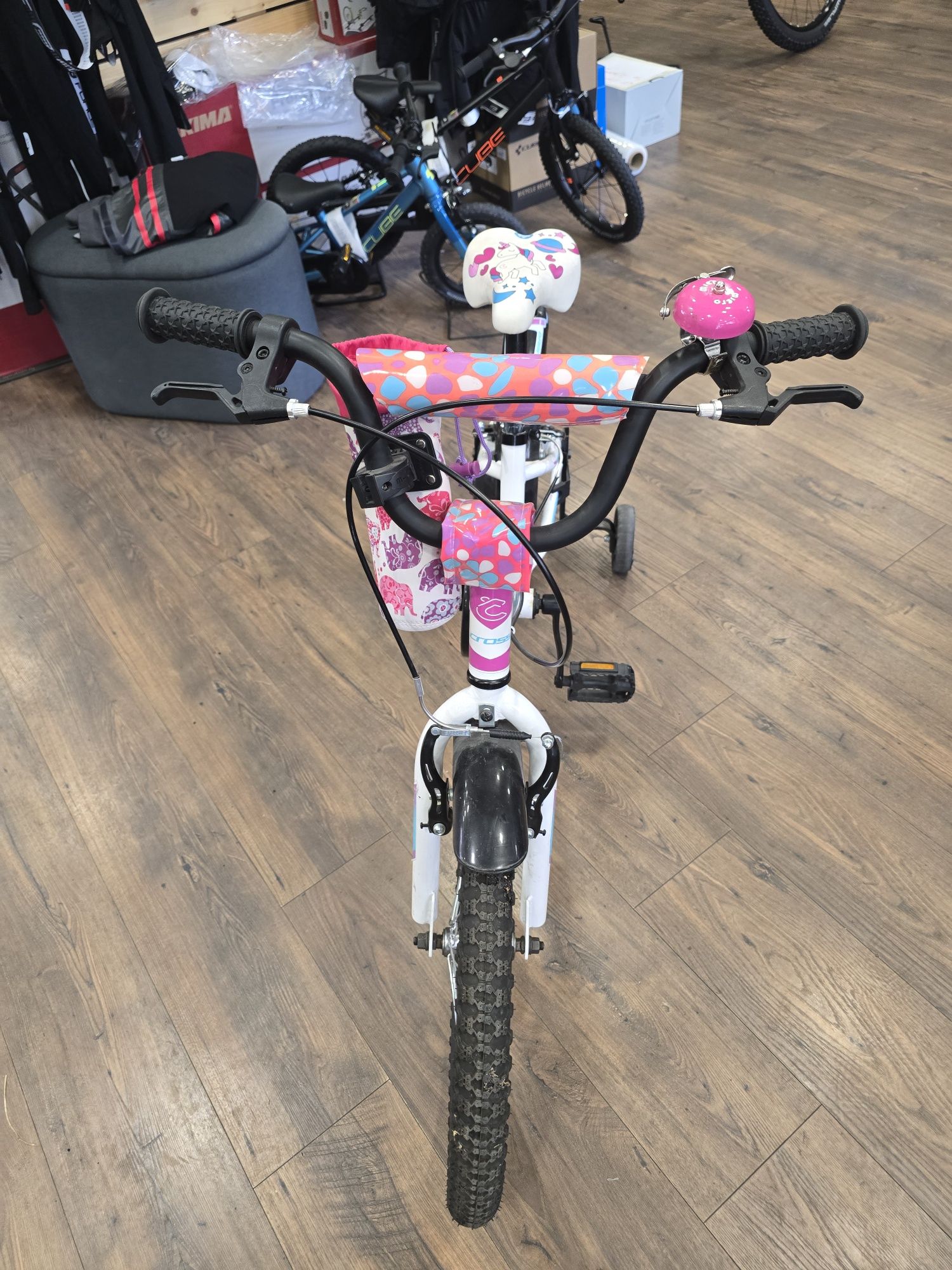 Продавам изгодно детско колело Cross Daisy 20