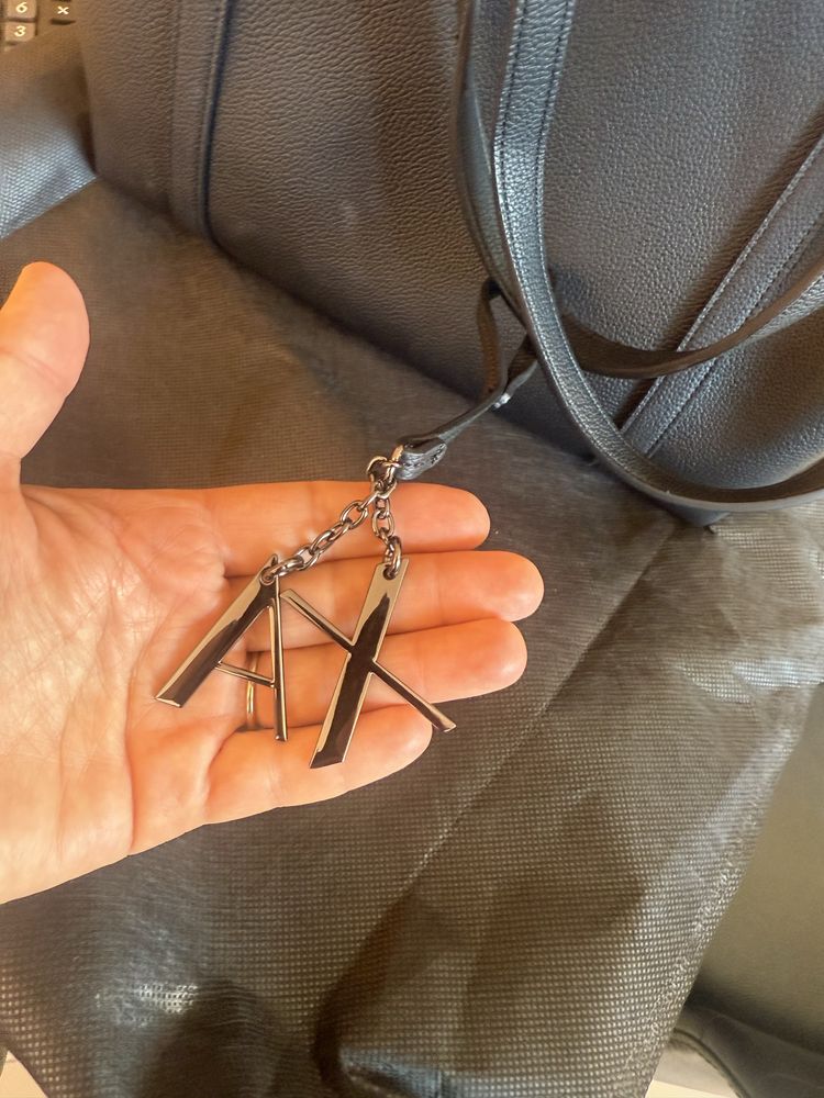 Armani Exchange чисто нова чанта внос от Италия