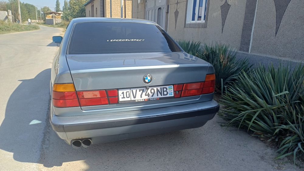 BMW e34 sedan Piskent