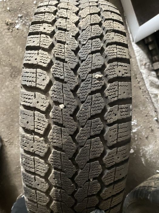 Продам резину 195/65 R15