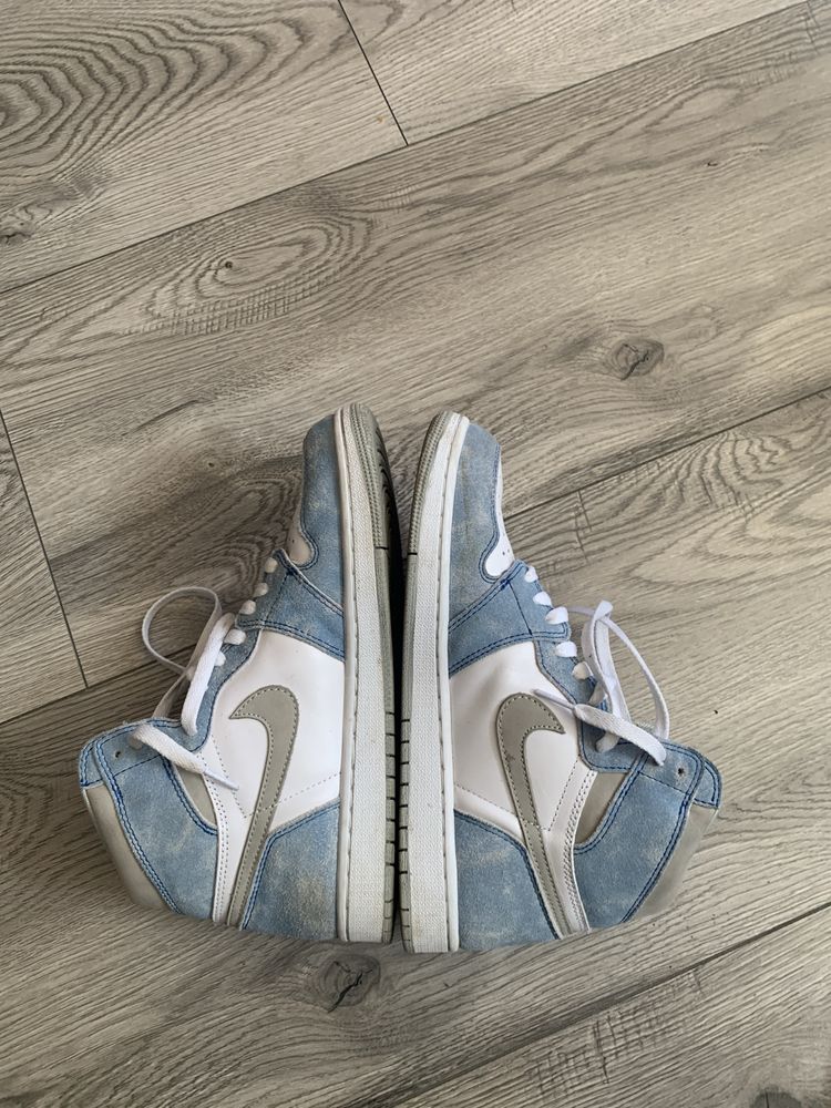 Jordan 1 high hyper royal