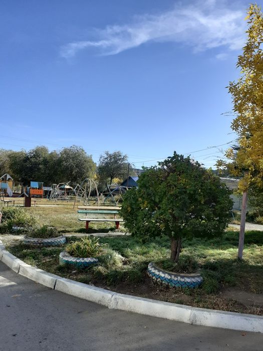 Продам двухкомнатную.