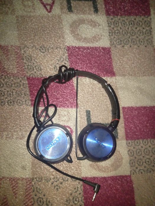 Наушники Sony хорошие