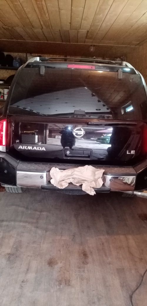 Продам Nissan Armada