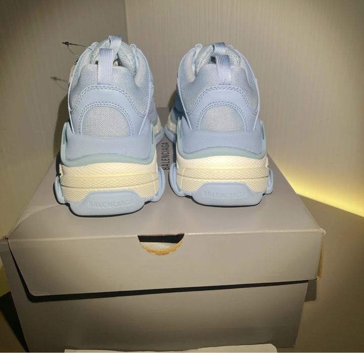 Adidasi balenciaga triple s