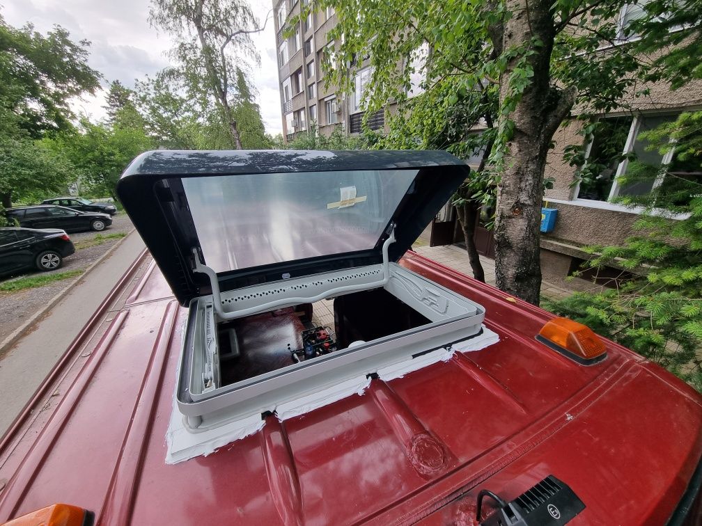 Кемпер бус VW Crafter