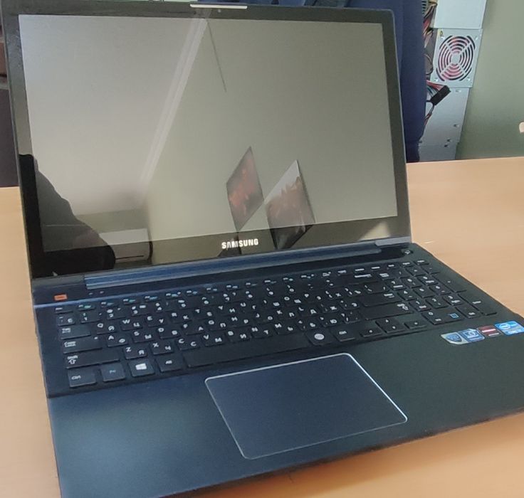 Ноутбук Core i7/16 ОЗУ/240 SSD