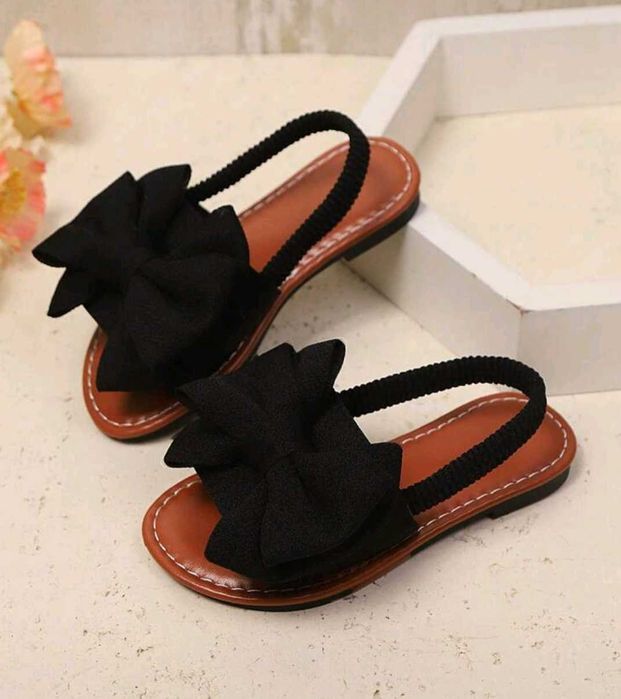 нови детски сандали