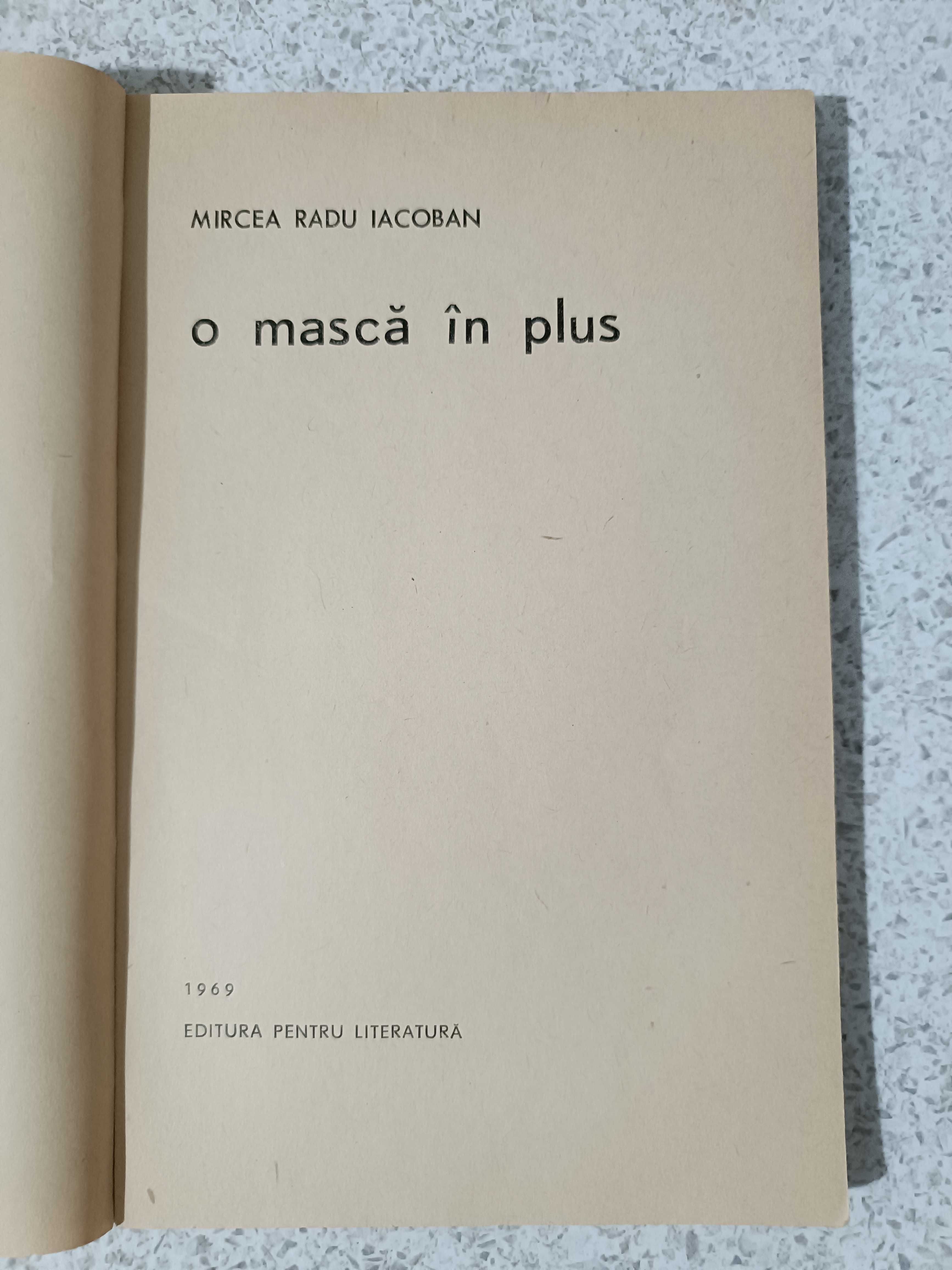 O mască în plus de Iacoban