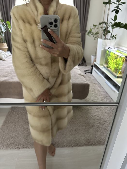 Продам шубу норка 42р