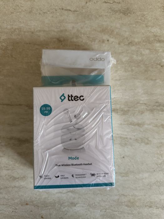 OPPO reno 13  5G + слушалки  ЧИСТО НОВ!