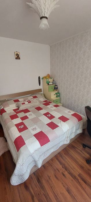 Direct proprietar:Apartament cu 2 camere de închiriat zona Precista B