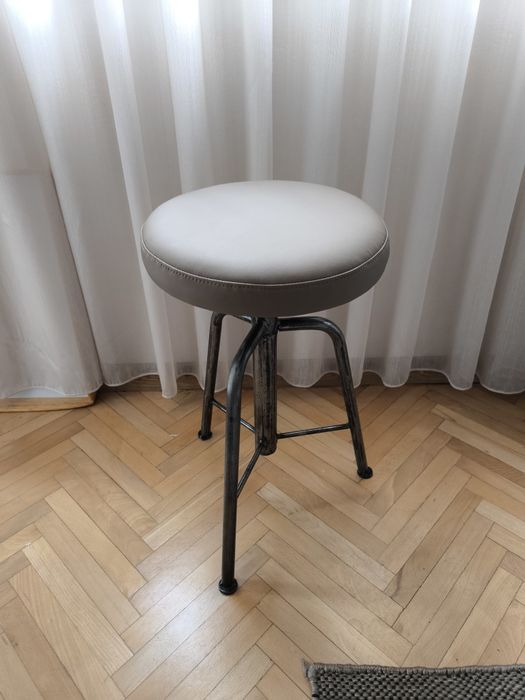 Винтидж бар стол на винт