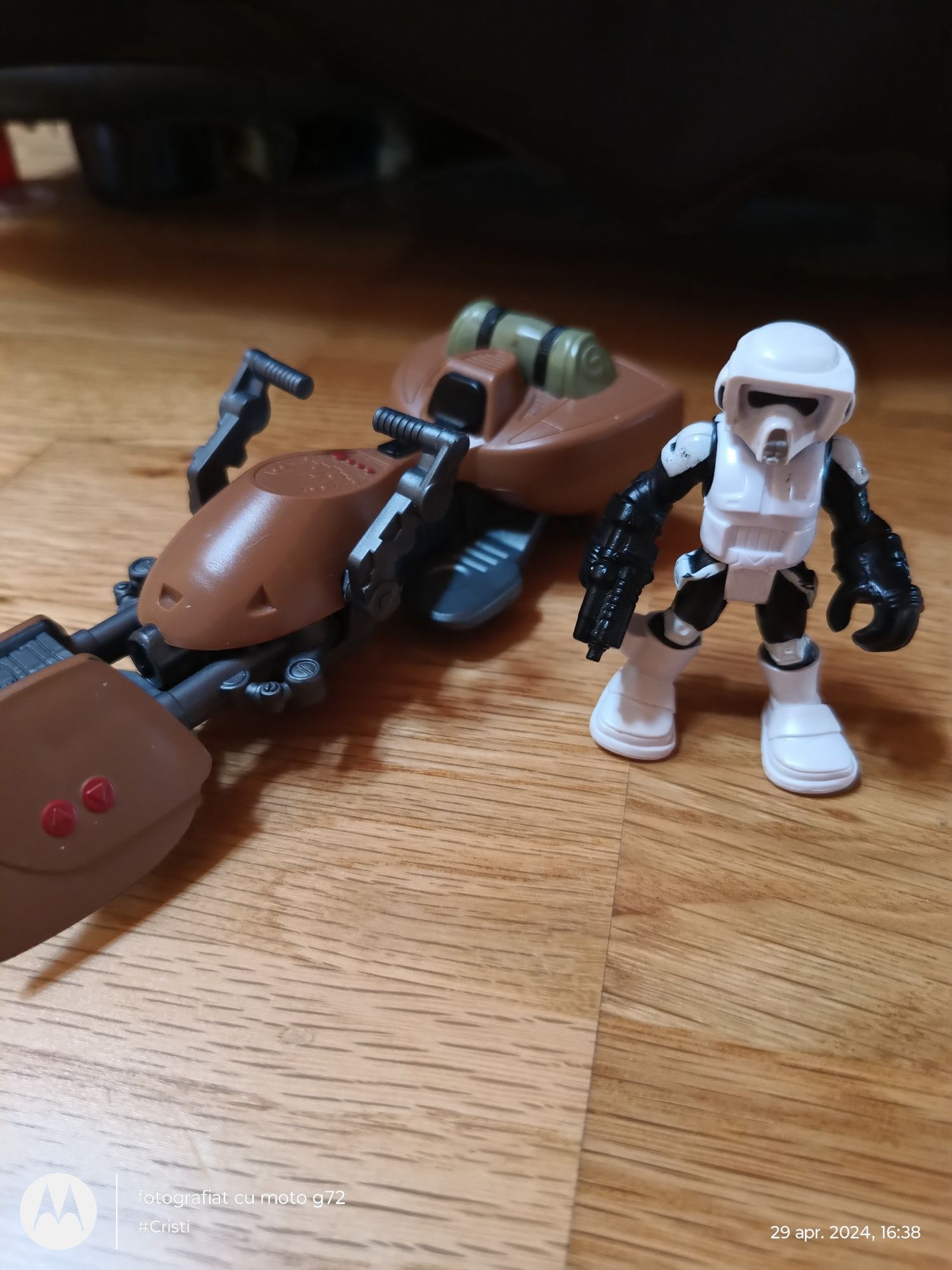 Figurină Star Wars Pe Motocicleta