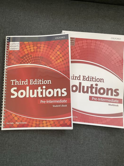 Solutions Pre intermediate third edition