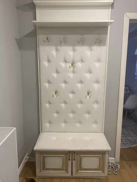 Продам прихожую 1.10 длина