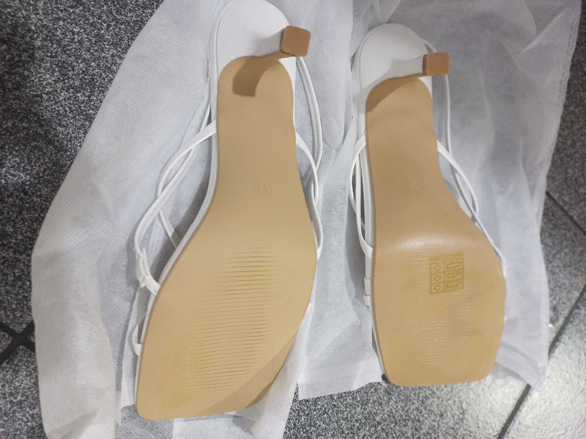 Обувки #сватба висок ток 8 см чисто бели N41-Lable Size, EU size - 40
