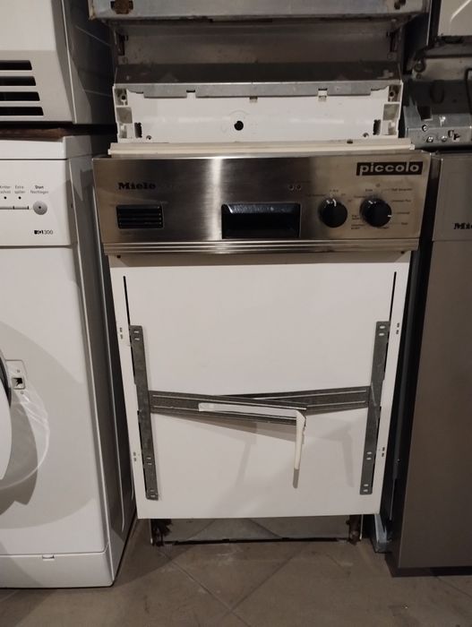 Съдомиялна MIELE 45 см.Инокс