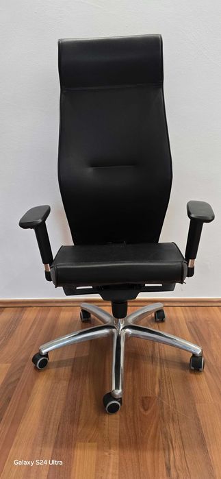 Scaun directorial reglabil piele neagra