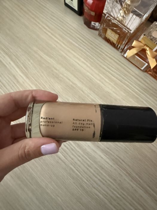 Fond de ten Natural Fix,All Day Matt Make Up,Radiant,03,Beige ten gras