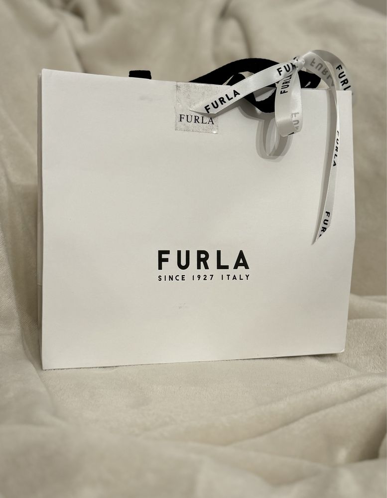 ОРИГИНАЛНО! Кожено портмоне Furla Camelia Continental