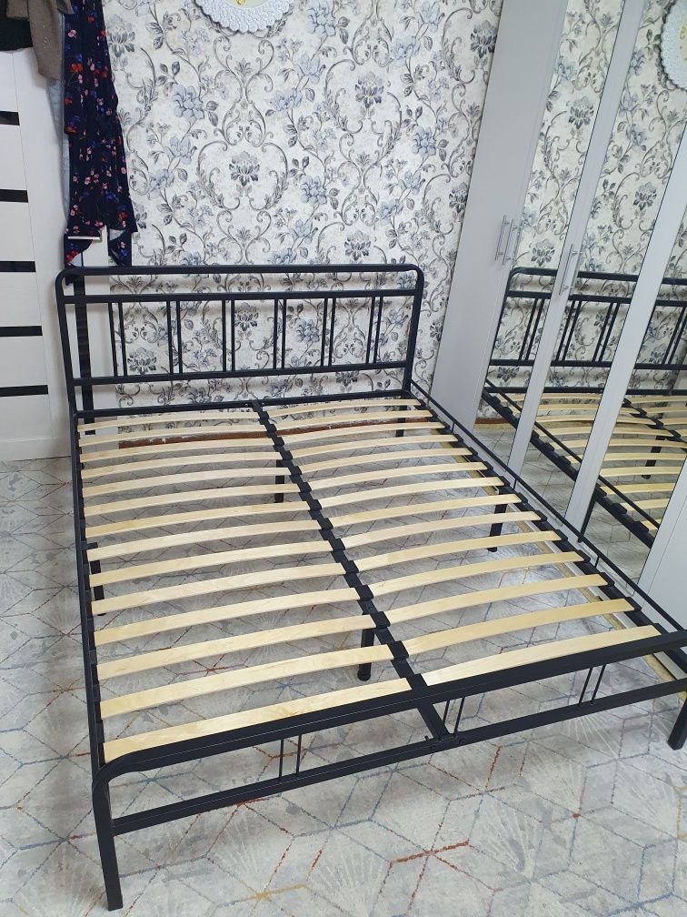Продаётся кровать