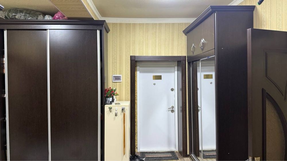 3 хонали 1-этаж 100кв.м². + Подвал 100кв.м². Ор: шарк, ягона дарча