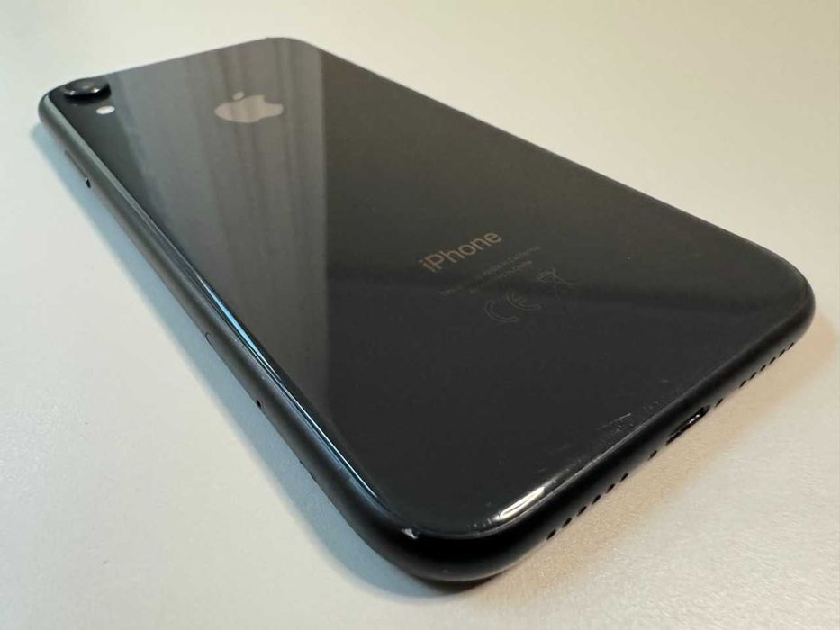  Apple / iPhone XR 128 Gb / Black