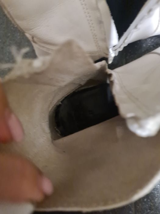 Ciocate Albe Zara piele naturala 37