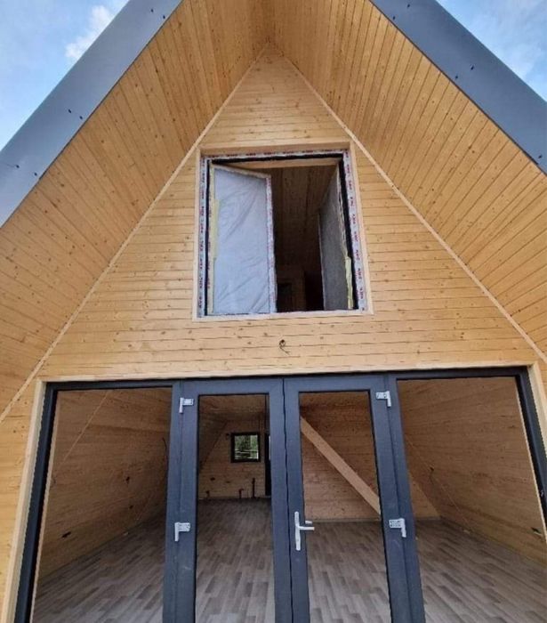 Vand casa modulara din lemn tip A frame