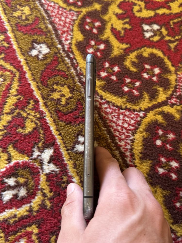 iPhone 11 128 g.