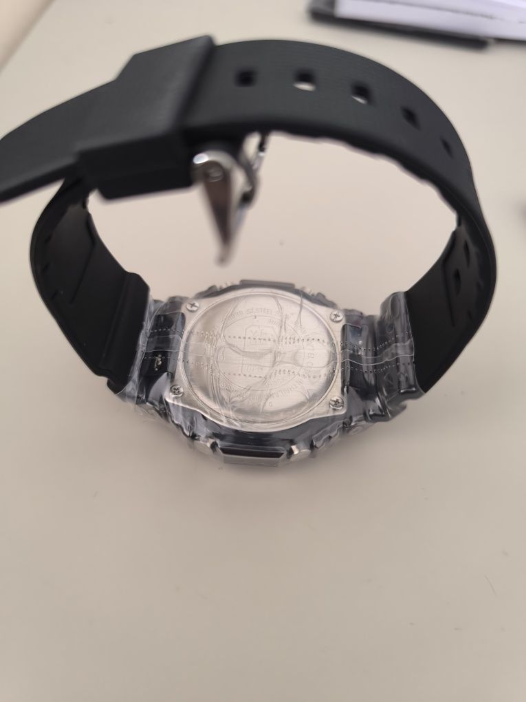 IFL watches Casioak Octo