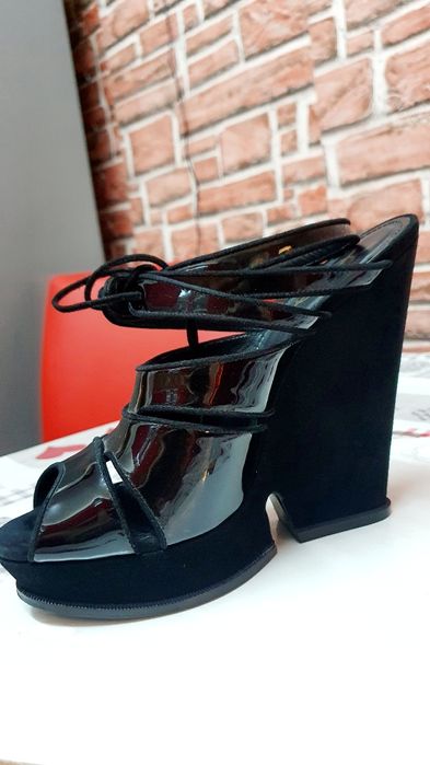 Sandale YSL (originale)