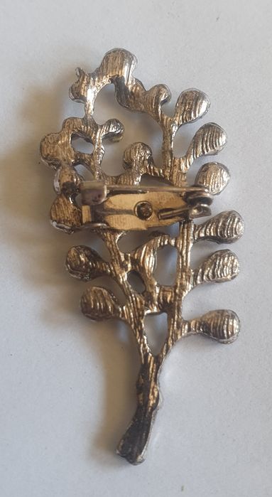 Brose model Floral nesemnate