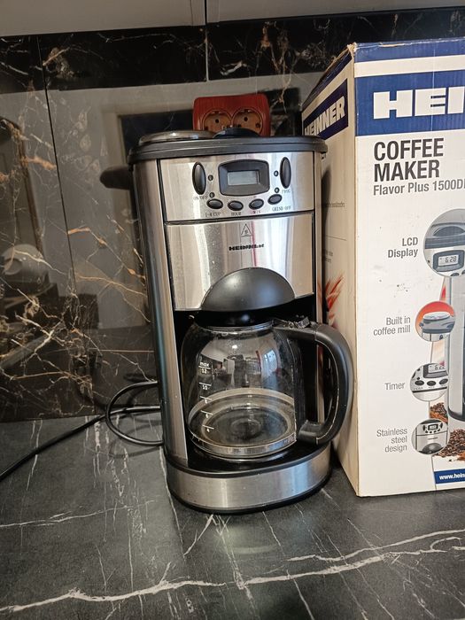 Aparat cafea Heinner cu râșniță
