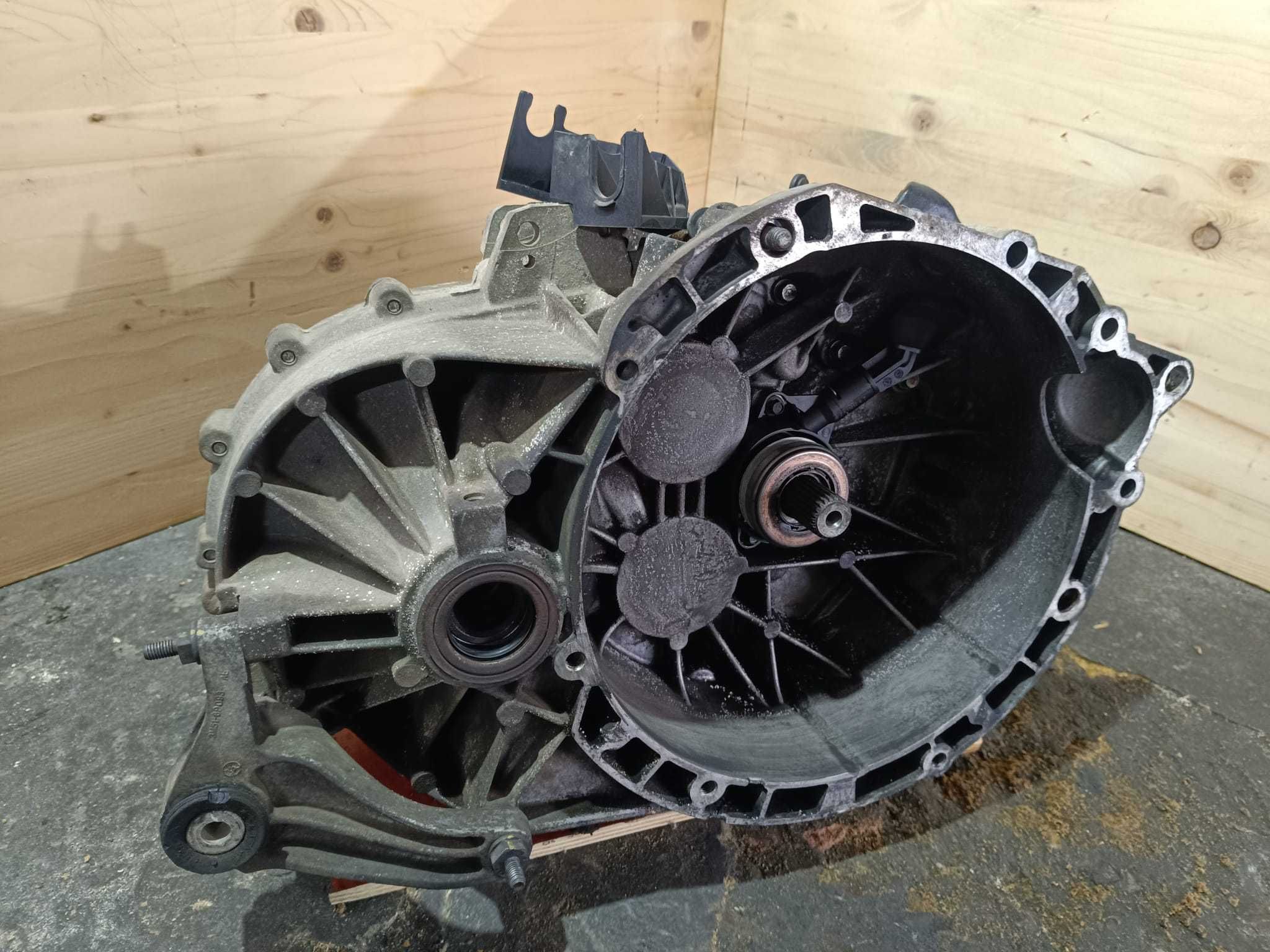 Cutie viteze manuala 6viteze motor 2.0D E4 VOLVO S40 V50 6M2R 7F096 EB