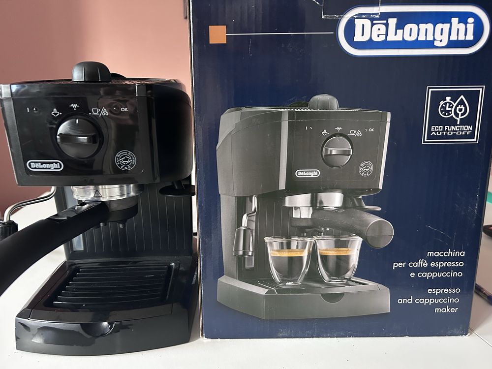 Delonghi Кафемашина