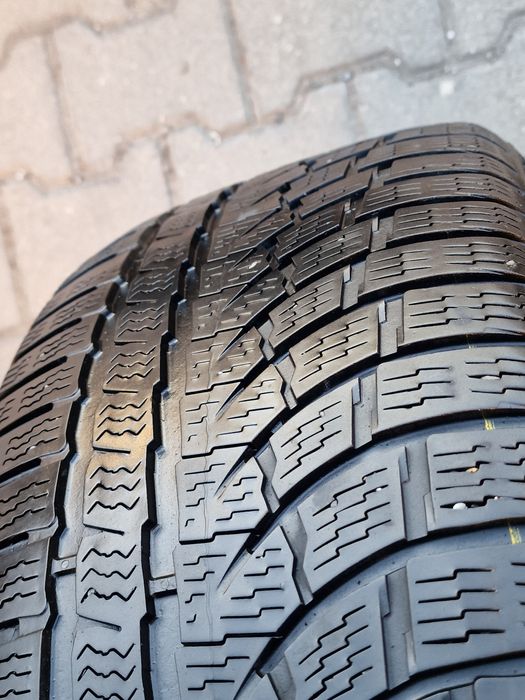 245 50 18 nokian