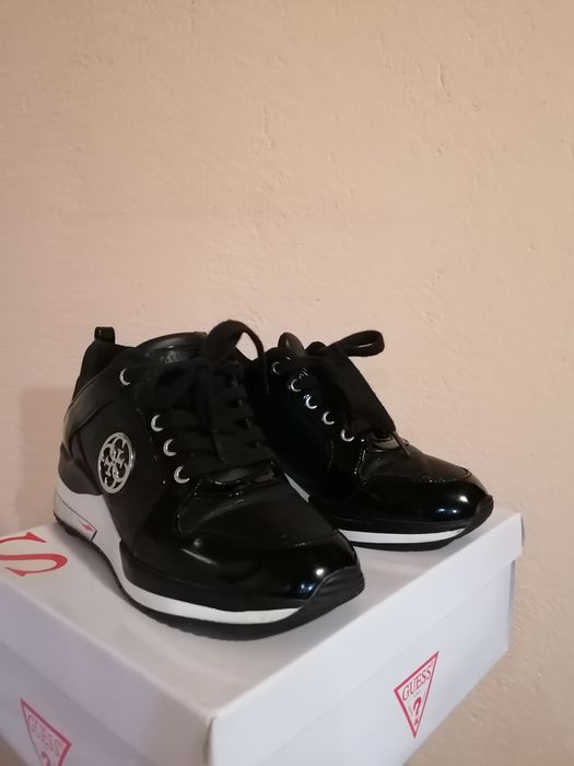 Дамски обувки/кецове GUESS. 100% ОРИГИНАЛНИ