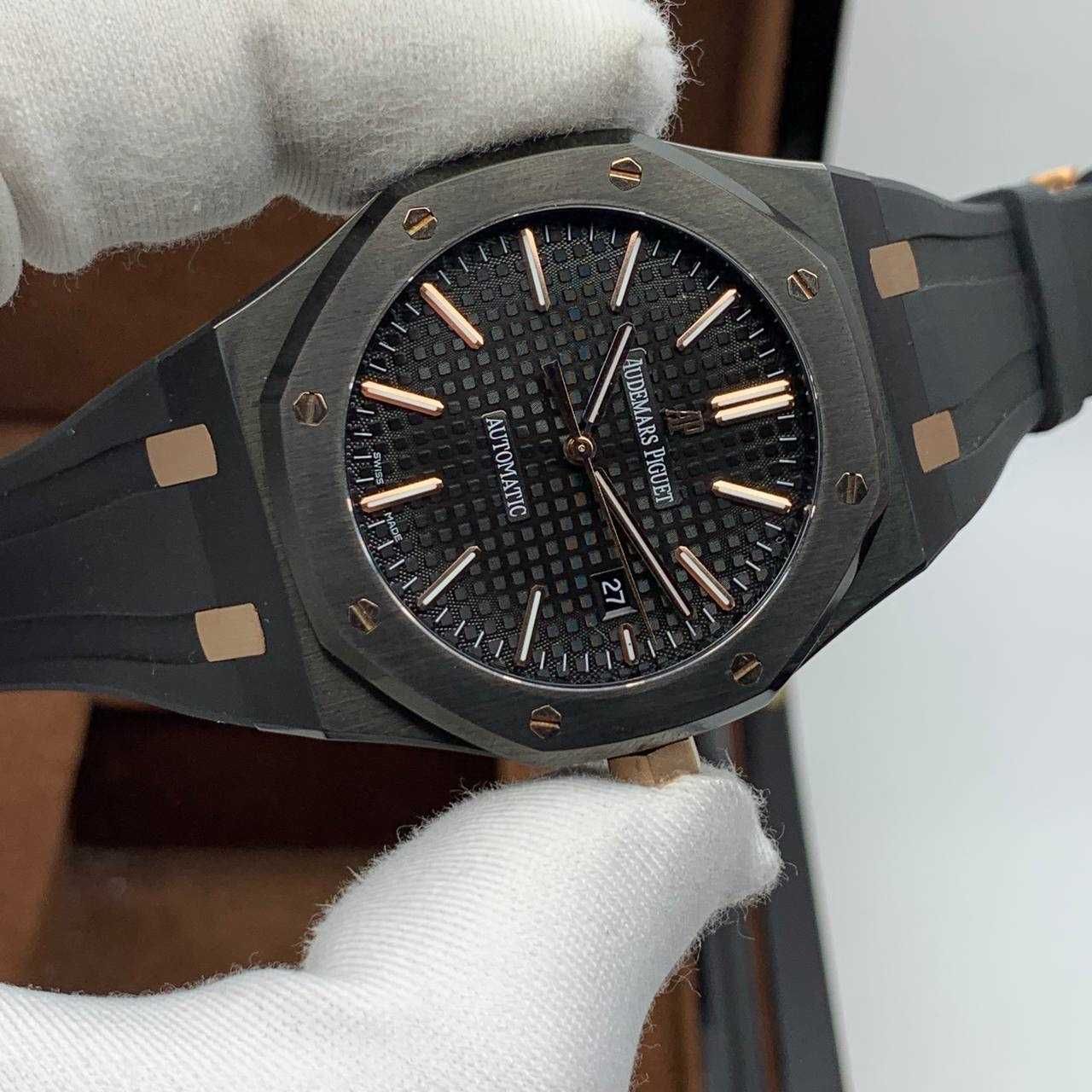 Audemars Piguet royal oak черно-златен