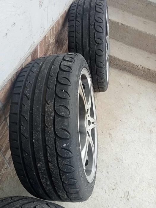 Jante 18” cu anvelope de vară 225/40 R18