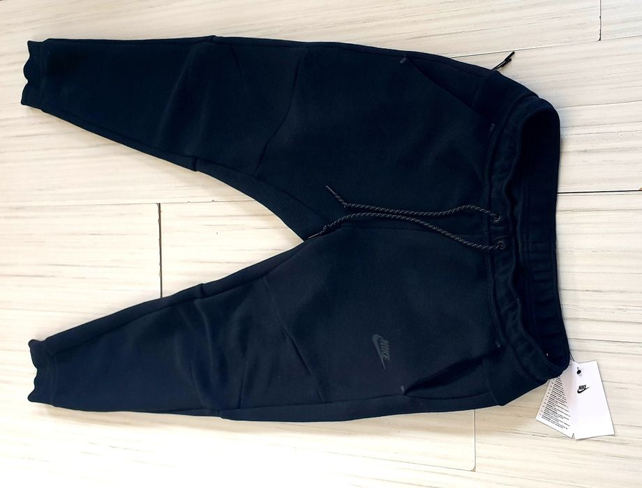 Nike Tech Pant Mens Size M НОВО! ОРИГИНАЛ! Мъжко Долнище!