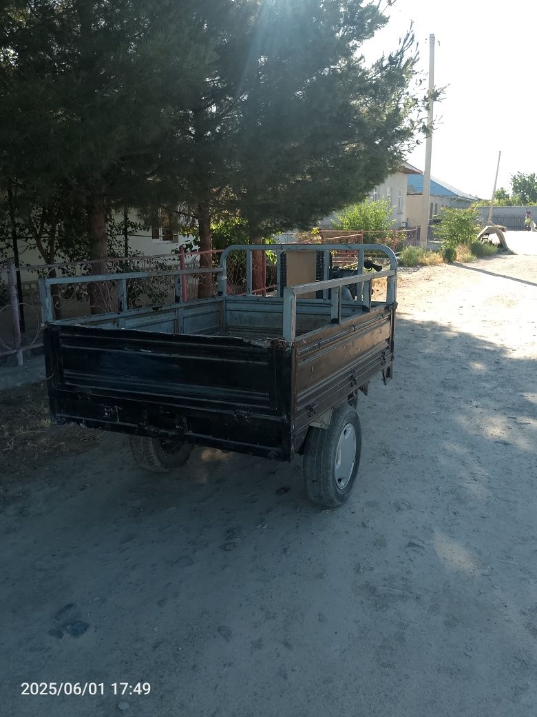 Eldosh muravey srochni sotiladi holati idial aybi yoʻq kiraskasi toza