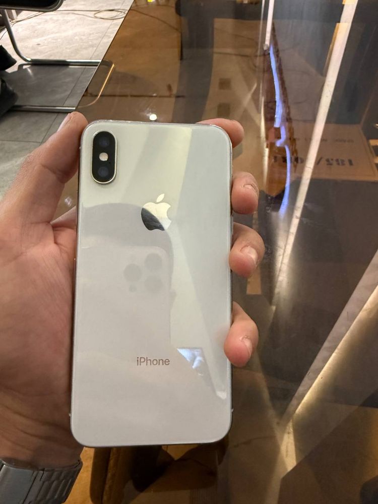 ayfon xs sotiladi