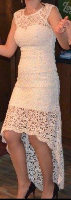 Официална дантелена рокля