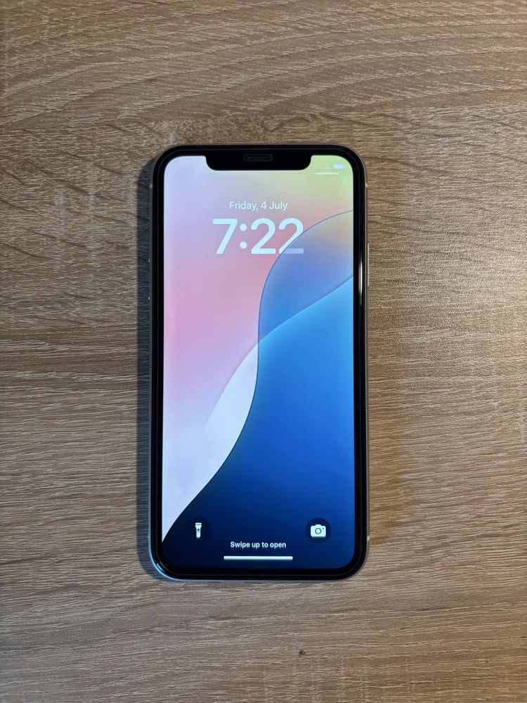 iPhone 11 64GB White 100% батерия– перфектно състояние