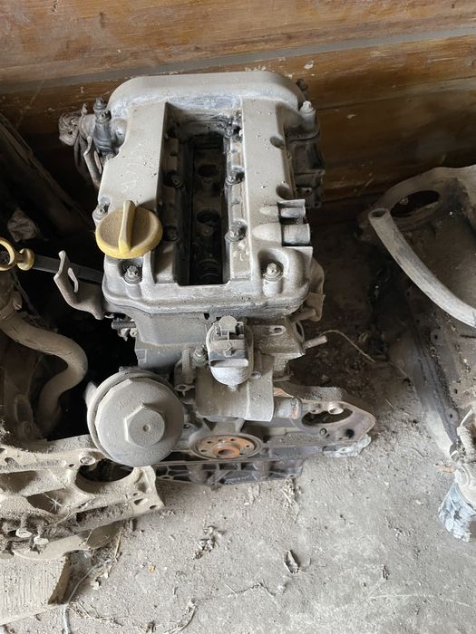 opel corsa b 1.0 12v бензин  НА ЧАСТИ !