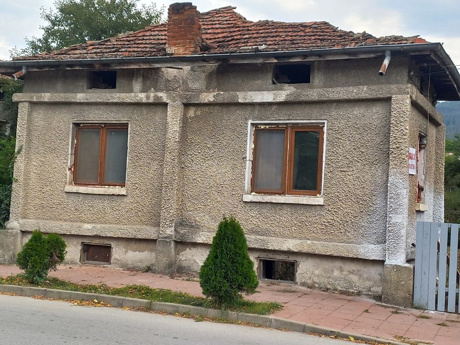 Продава се Къща в с. Дорково, Област Пазарджик - 60 кв.м за 94444445 €/кв.м - Снимка #1