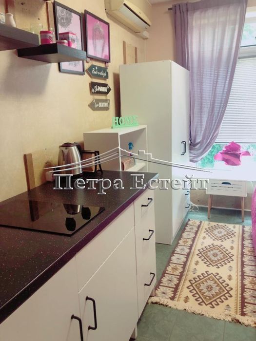 Продава се Тристаен апартамент в Варна, Гръцка махала - 75 кв.м за 2640 €/кв.м - Снимка #3