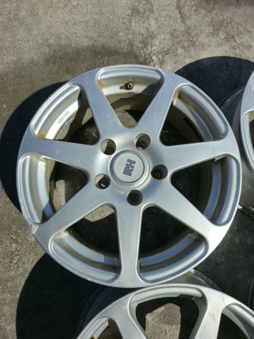 BMW 5x120 16" perfect